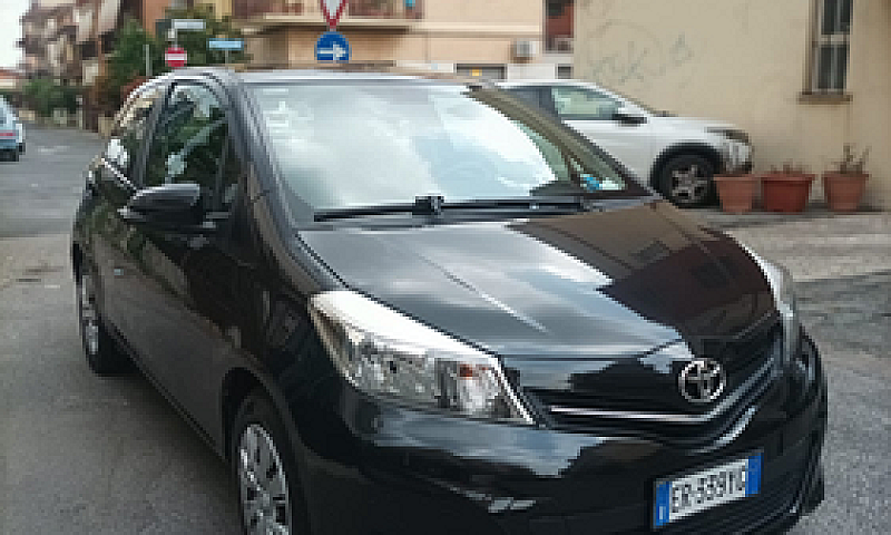 Toyota Yaris 1.0 201...