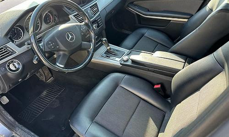 Mercedes-Benz E 220 ...