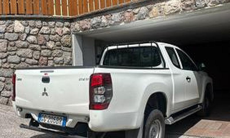 Mitsubishi L200 2.3 ...