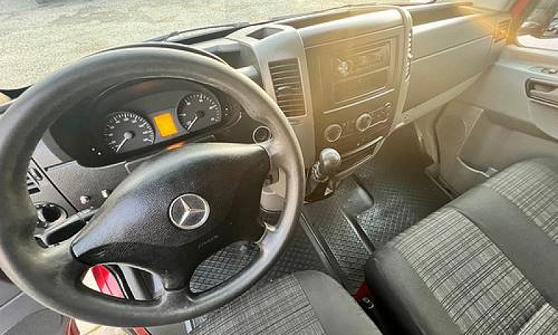 Mercedes-Benz Sprint...