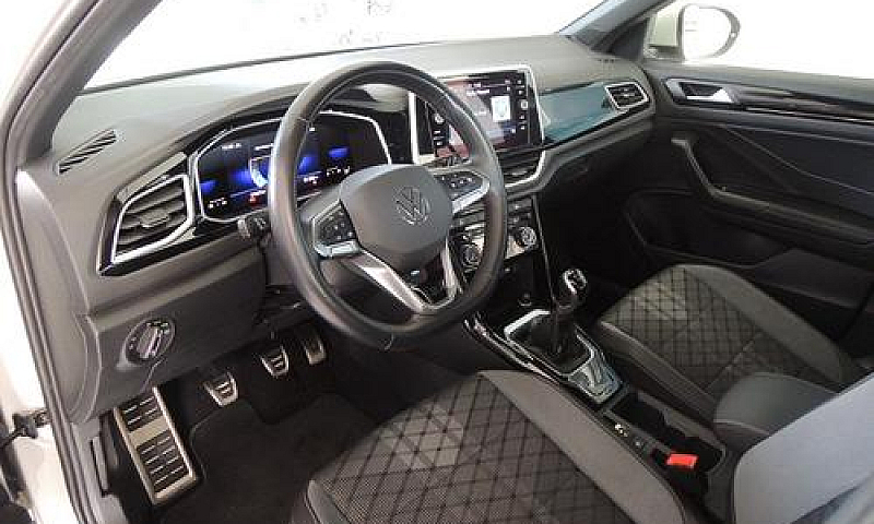 Volkswagen T-Roc 1.0...