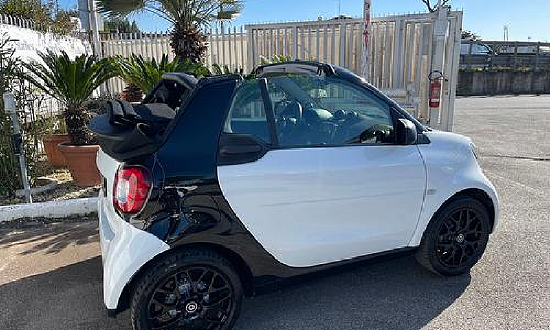 Smart Fortwo Eq Cabr...