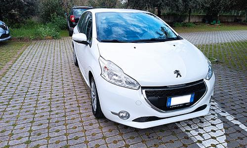 Peugeot 208 Puretech...