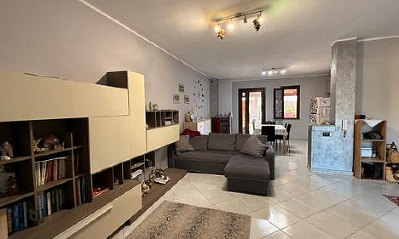 Villa A Schiera Rist...