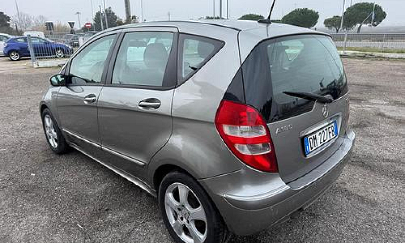 Mercedes-Benz A 180 ...