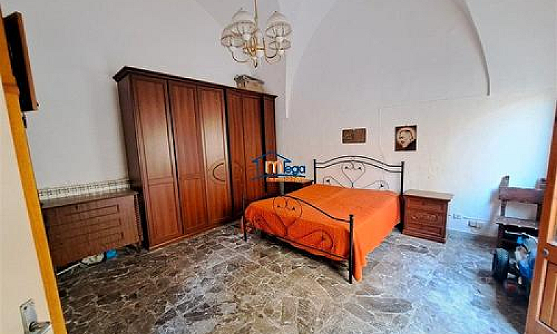 Alezio. Casa Indipen...