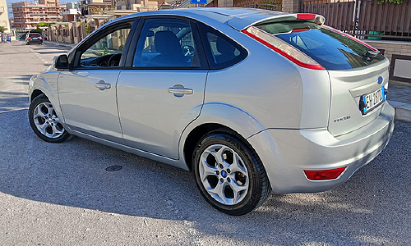 Focus Berlina 1.6.90...