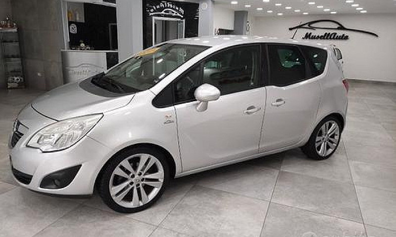 Opel Meriva B 2010. ...