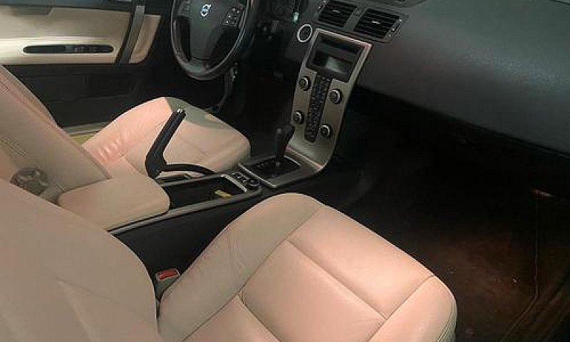 Volvo C70 2.0D 136Cv...