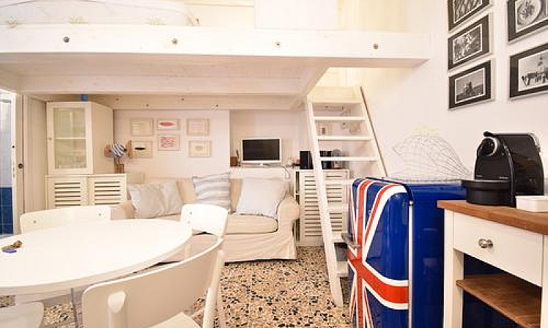 Monolocale Con Soppa...