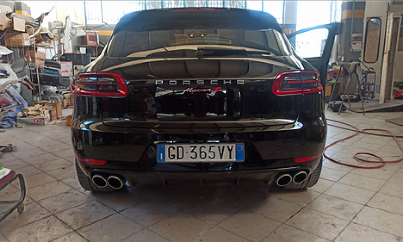 Macan 3.0 D S...
