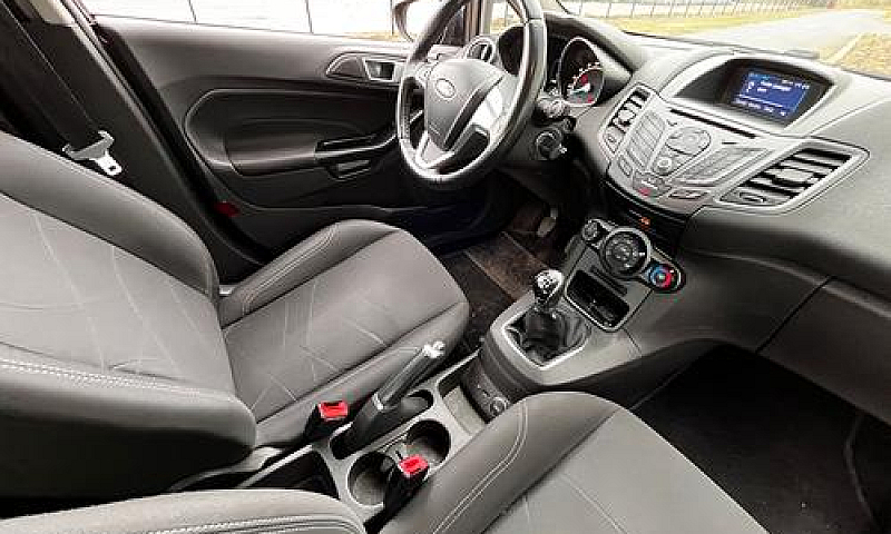 Ford Fiesta Ford Fie...