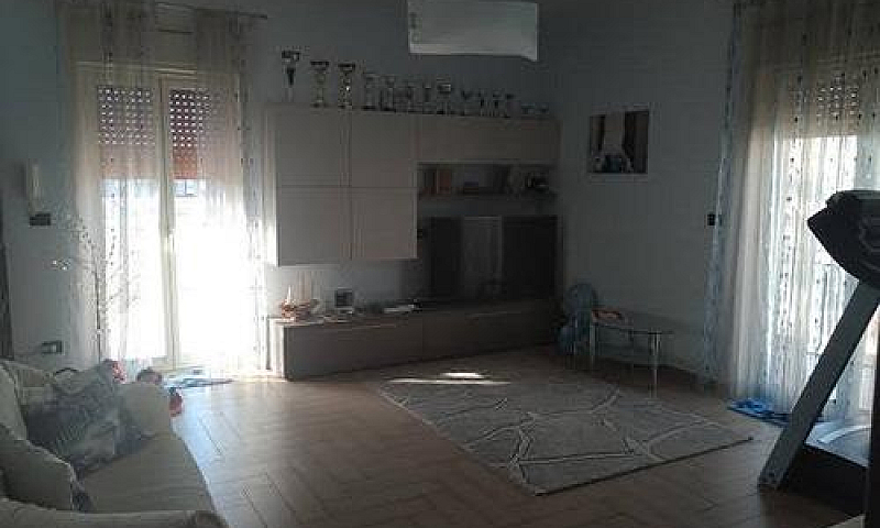 Appartamento Di Fron...