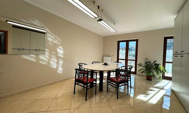 Viale Italia : Quadr...