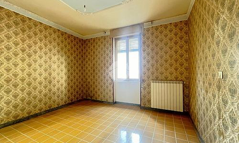 5 Locali A Viterbo...