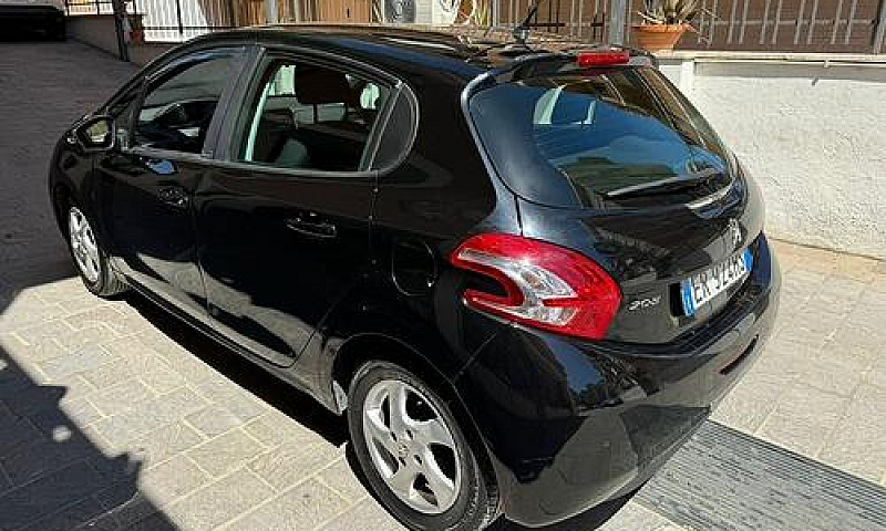 Peugeot 208 1.2 Vti ...