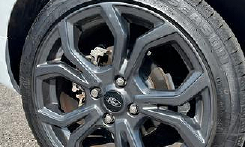 Ford Fiesta 1.1 St-L...