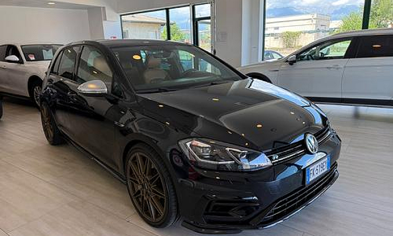Volkswagen Golf R 2....