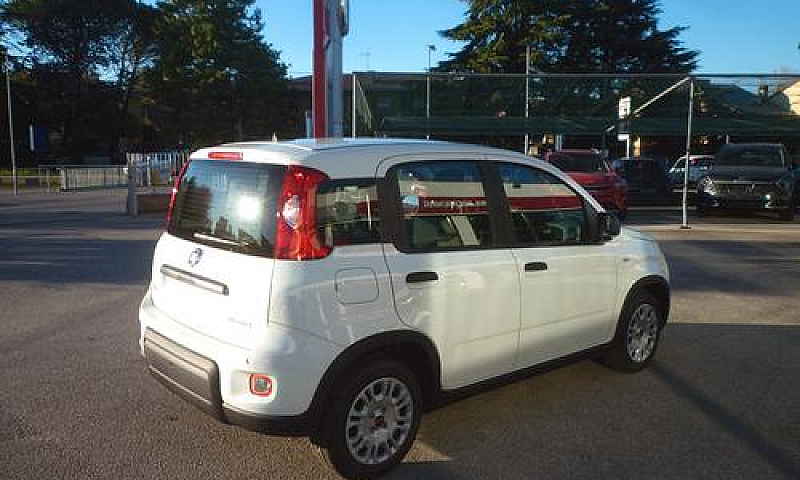 Fiat Panda 1.0 Hybri...