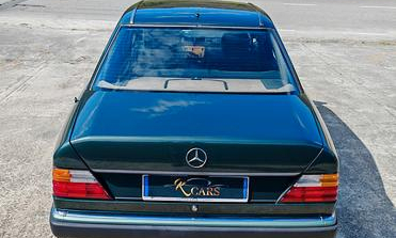 Mercedes E 200 (Stup...