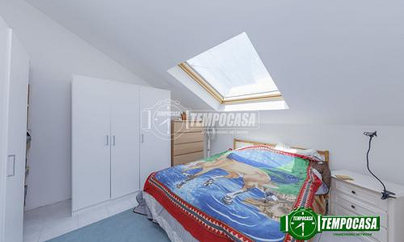 Bilocale Con Terrazz...