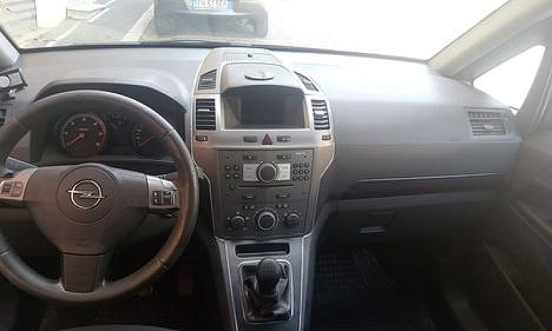 Opel Zafira...