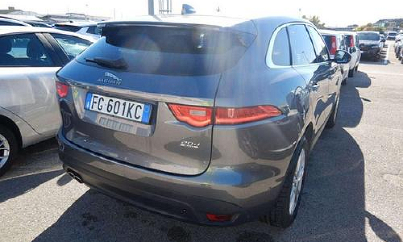 Jaguar F-Pace F-Pace...