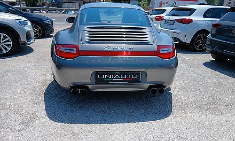 Porsche 911 Carrera ...