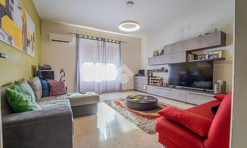 3 Locali A Olbia...