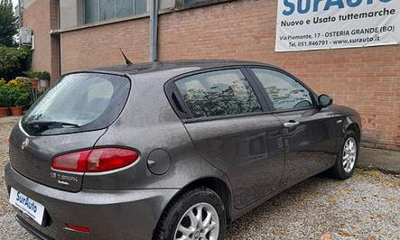 Alfa Romeo 147 1.6 1...