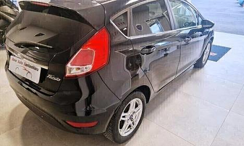 Ford Fiesta 1.5 Tdci...