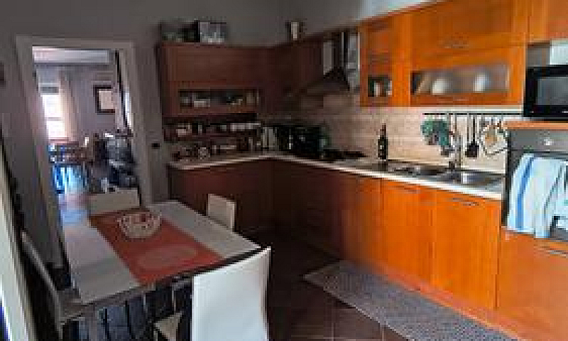 Quadrilocale 110 Mq ...