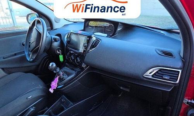 Lancia Ypsilon 3ª Se...