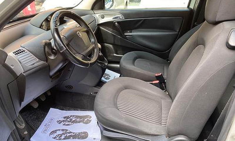 Lancia Ypsilon 1.2 P...