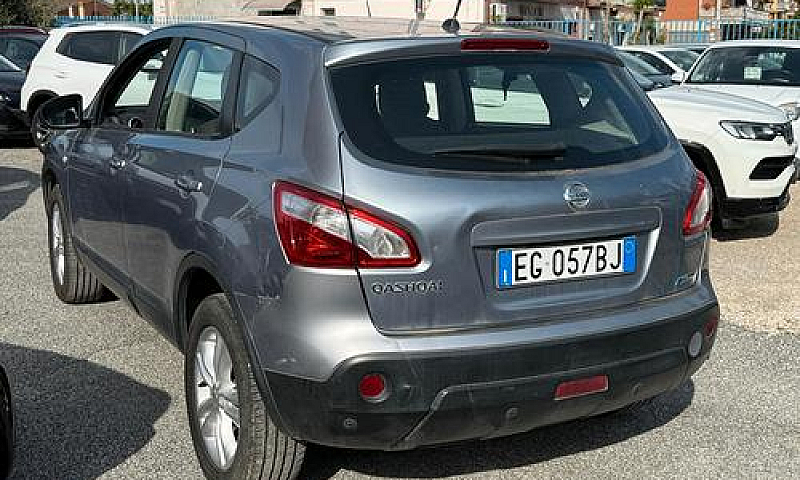 Nissan Qashqai 1.5 *...