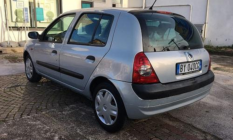 Renault Clio 1.2 16V...
