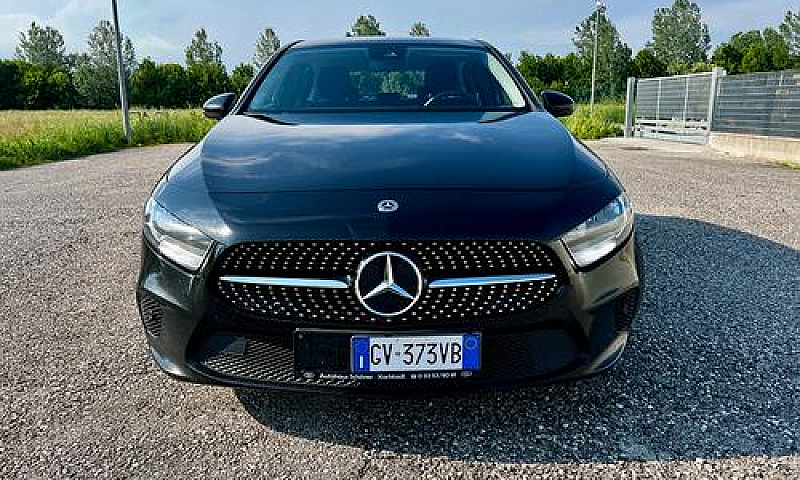 Mercedes-Benz A 200 ...