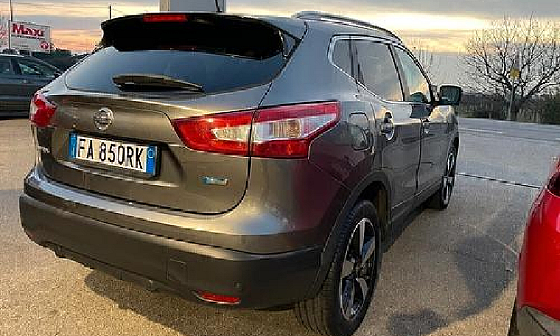 Nissan Qashqai 1.5 D...