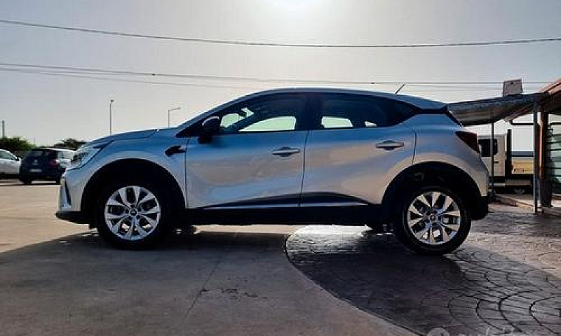 Renault Captur Blue ...