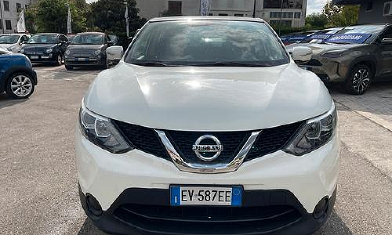 Nissan Qashqai 1.5 D...
