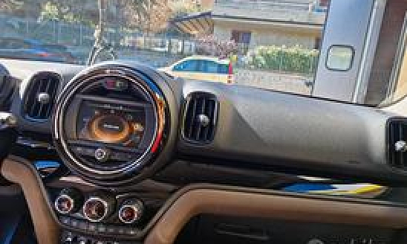 Mini Countryman F60...