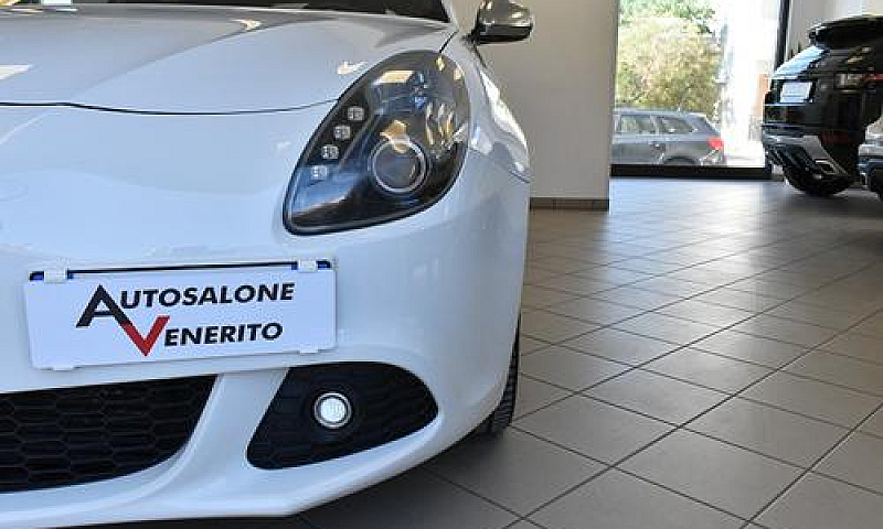 Alfa Romeo Giulietta...