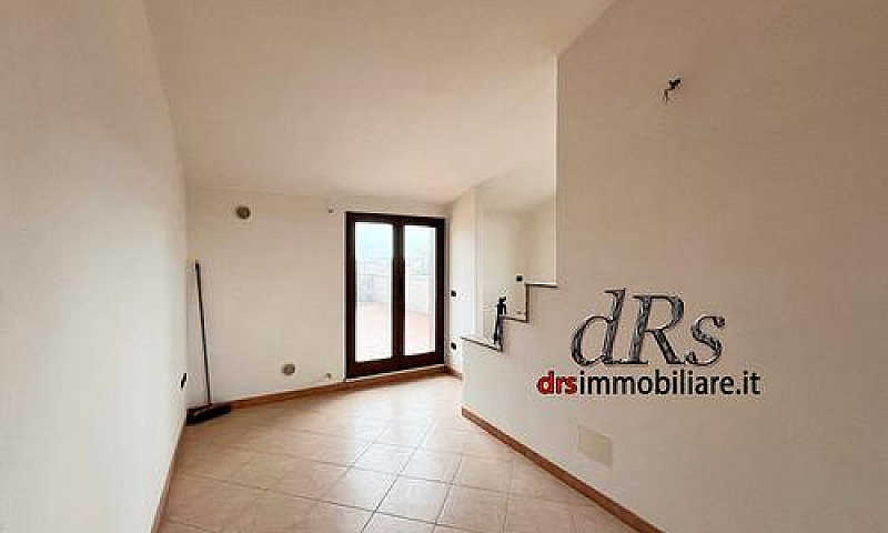 Marconia. Mansarda C...