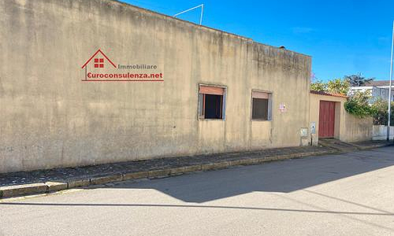 Casa In Posizione An...