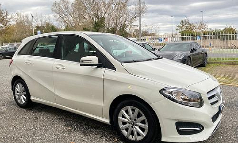 Mercedes-Benz B 180 ...