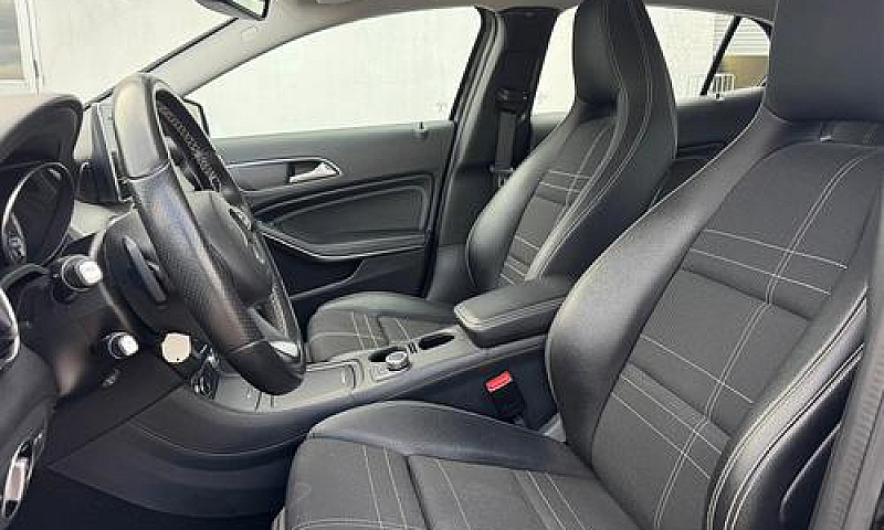 Mercedes-Benz Gla 20...