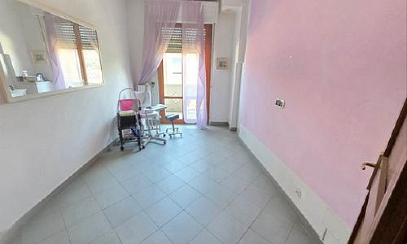 Appartamento Con Ter...