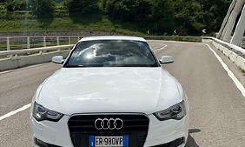 Audi A5 Coupe...