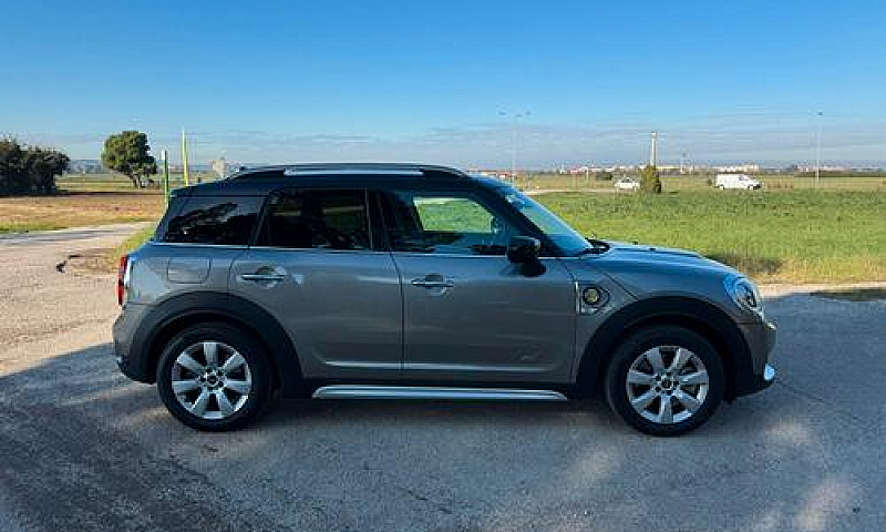 Mini Cooper Countrym...
