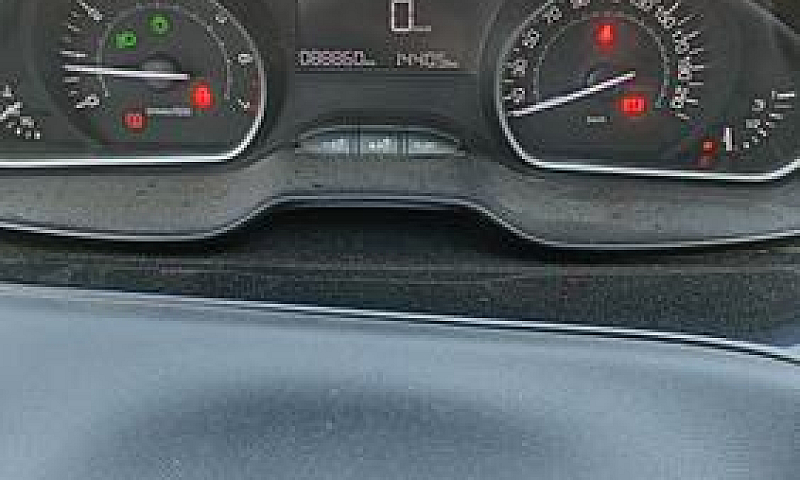 Peugeot 208 1.2 82 C...